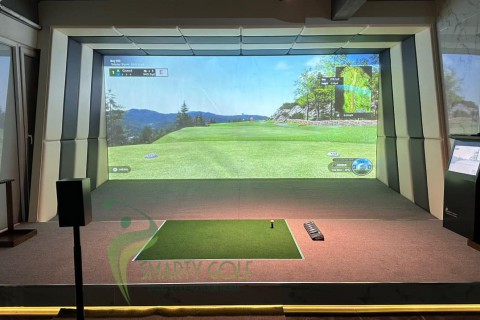  Phòng Golf indoor  UNEEKOR QED thứ 2  tại Thanh Hóa