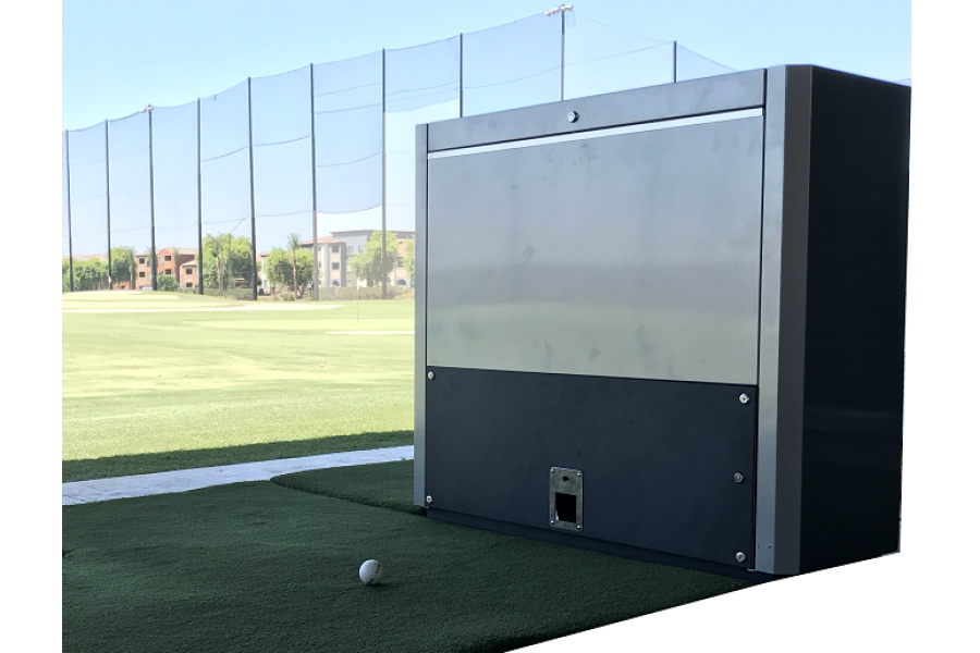 Máy nhả bóng tự động cho sân tập golf