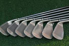 Nhiều thương hiệu đã chú trọng sản xuất gậy golf cho người thuận tay trái